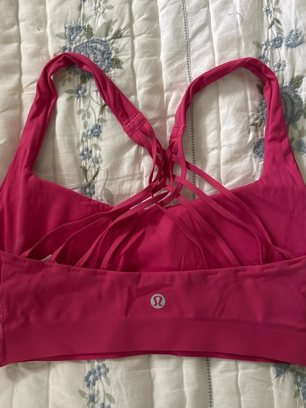 Lululemon Hot Pink Bra size xs/xxs for cup size C/D